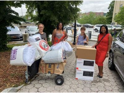 YONKERS PIC: Yonkers City Council Majority Leader Corazon Pineda Isaac and the Junior League of #Bronxvile with donated items ....